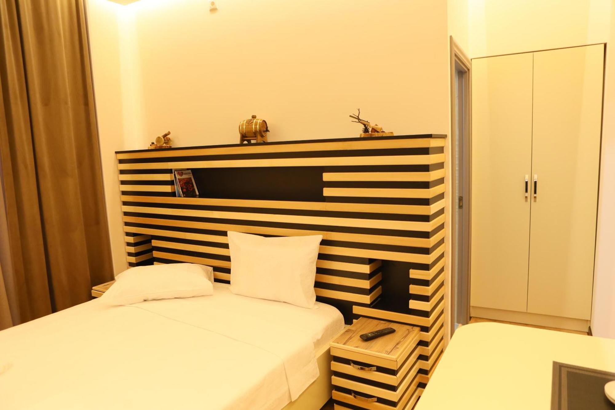 Elko Hotel Jerevan Eksteriør billede